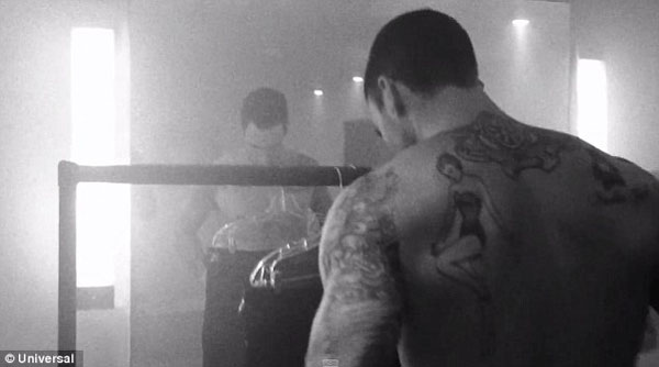 Adam Levine Strips Down [VIDEO] NSFW Maroon 5 - 'This Summer's Gonna Hurt Like A Mother------'