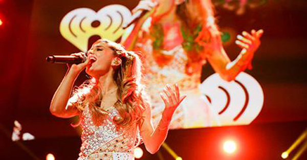 Ariana Grande NAILS her Cover of Whitney's "I Have Nothing" [LISTEN]