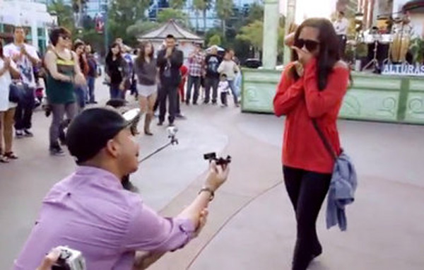 Flash Mob Wedding Proposal Goes Viral!