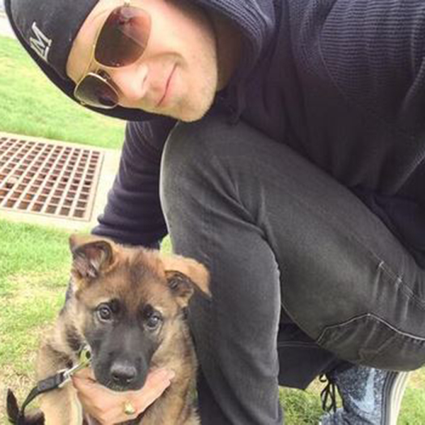 Florida Georgia Line's Brian Kelley introduces new dog via Twitter