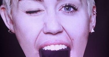 Miley Fan's Break Down [WATCH]