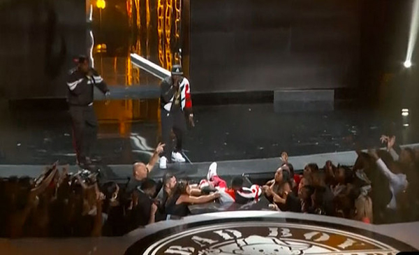Puff Daddy Falls on Stage at the BET Awards