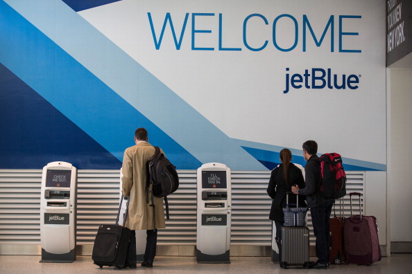 Woman Claims That JetBlue Flight Attendant Forced 3-Year-Old to Pee in Seat