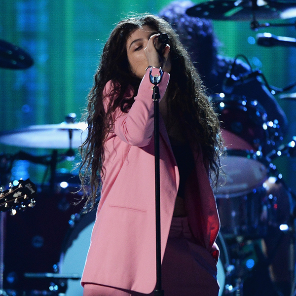 WATCH: Lorde leads Nirvana for 'All Apologies' at Rock Hall of Fame Induction