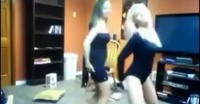 WATCH: White girls try to twerk